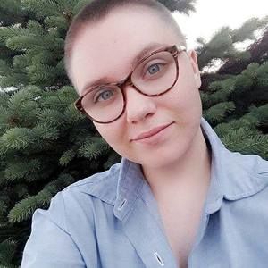 Meet your Posher, Emily jane